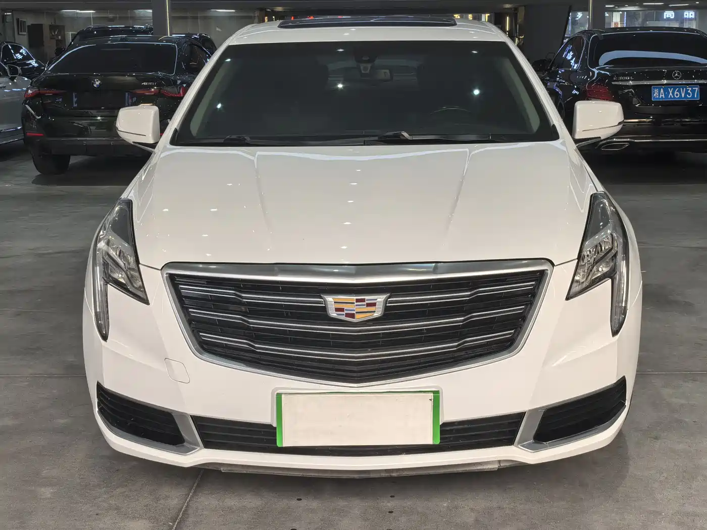 Cadillac XTS 2018 28T Technology фото 2
