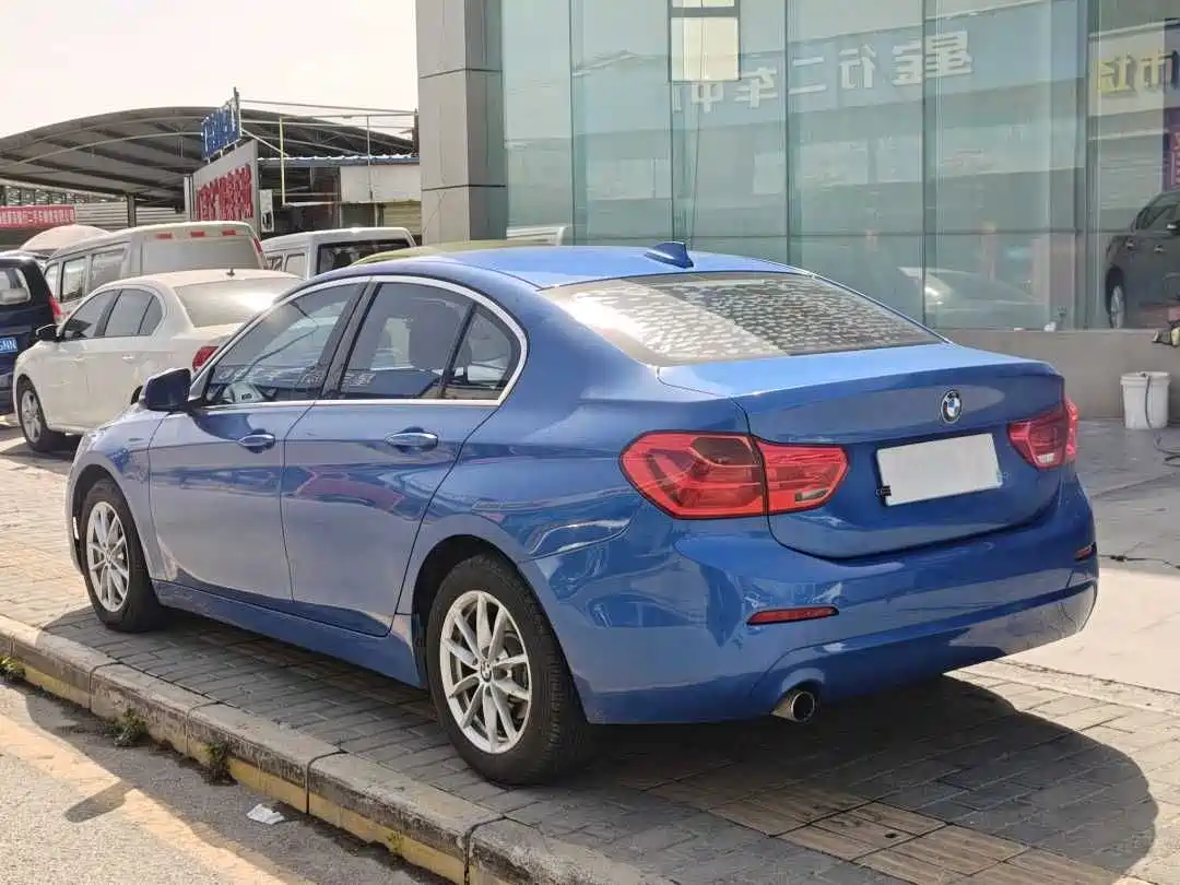 BMW 1 Series 2017 118i Fashion фото 7