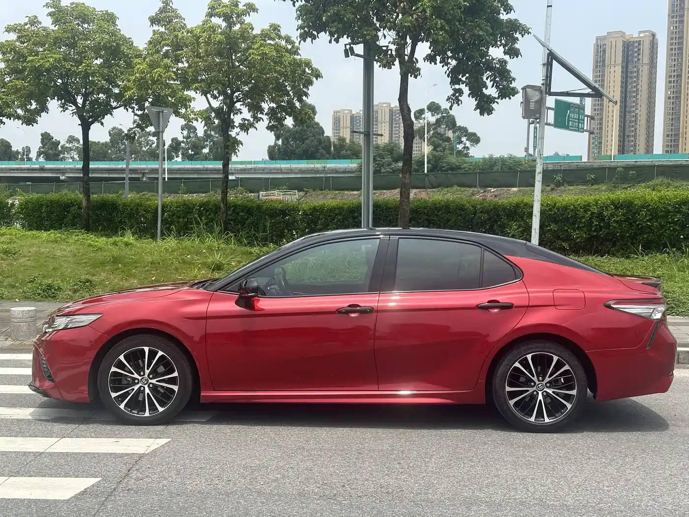 Toyota Camry 2018 2.5S Trend Edition фото 3