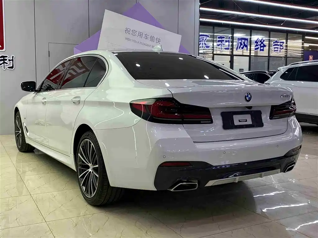 BMW 5 Series 2022 Facelift 530Li Leading M Sport Package фото 18