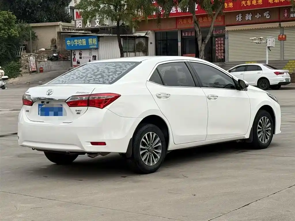 Toyota Corolla 2017 Facelift 1.2T S-CVT GL фото 8