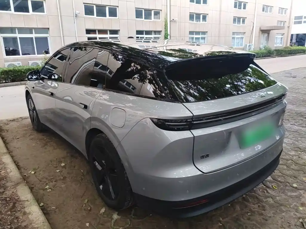 Li Auto i6 2025 2025 2WD Base Model