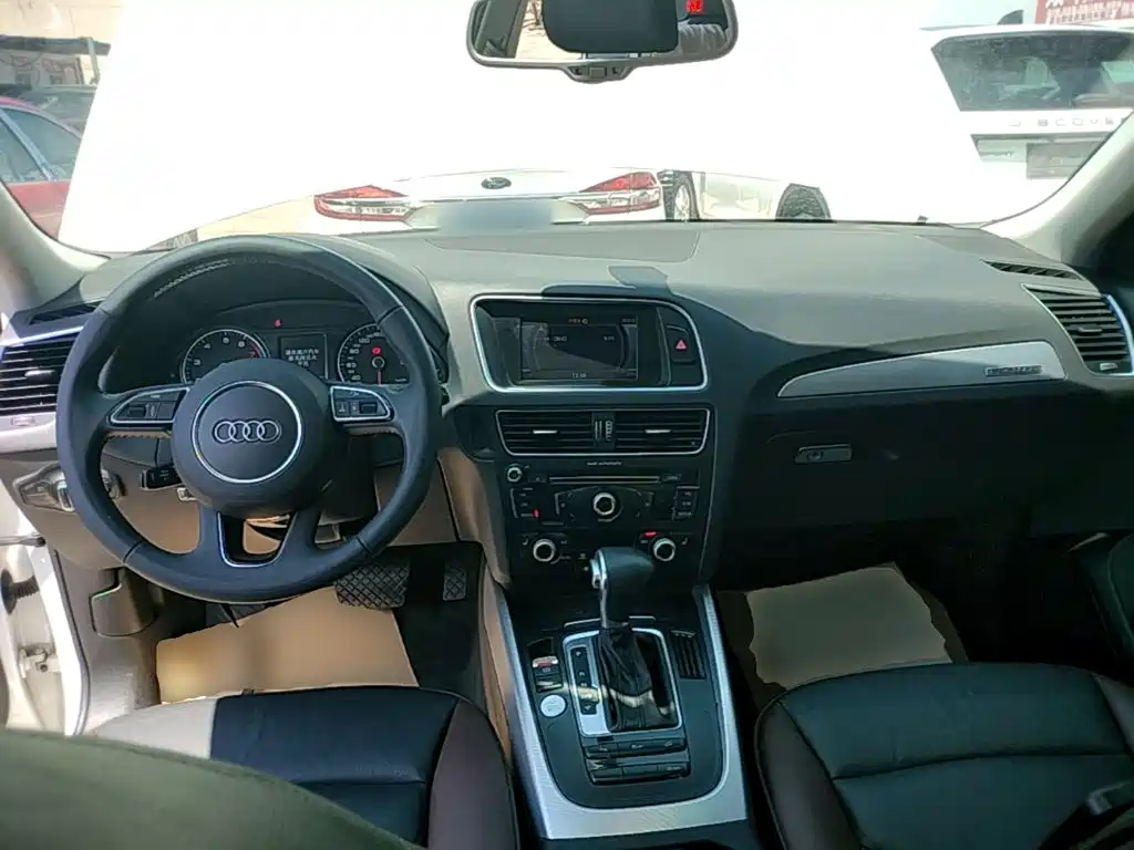 Audi Q5 2018 2017 Plus 40 TFSI Technology