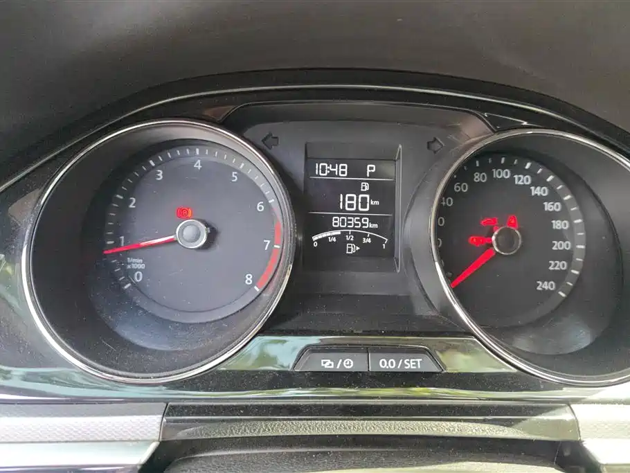 Volkswagen Bora 2017 1.6L Automatic Comfort фото 14
