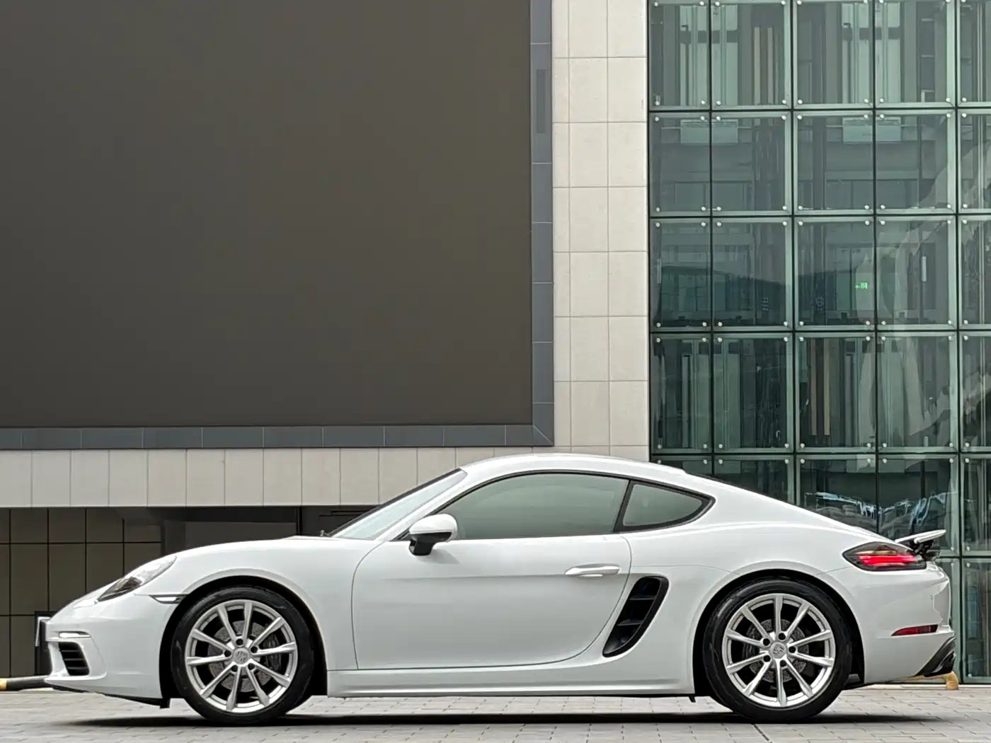 Porsche 718 2020 Cayman 2.0T фото 7