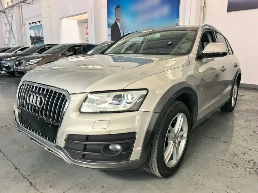 Audi Q5 2018 2017 Plus 40 TFSI Technology