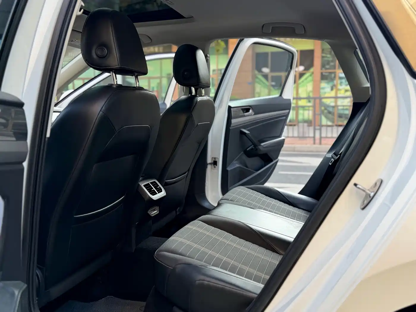 Volkswagen Lavida 2022 280TSI DSG Comfort Edition фото 12