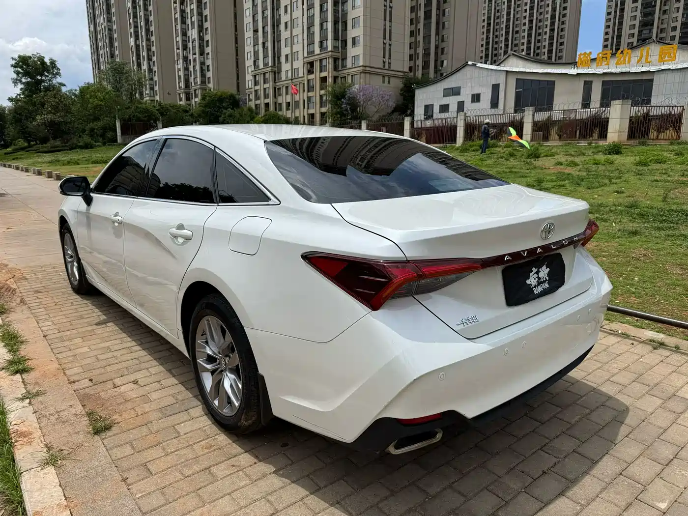 Toyota Avalon 2019 2.0L Progressive Edition (China VI) фото 9