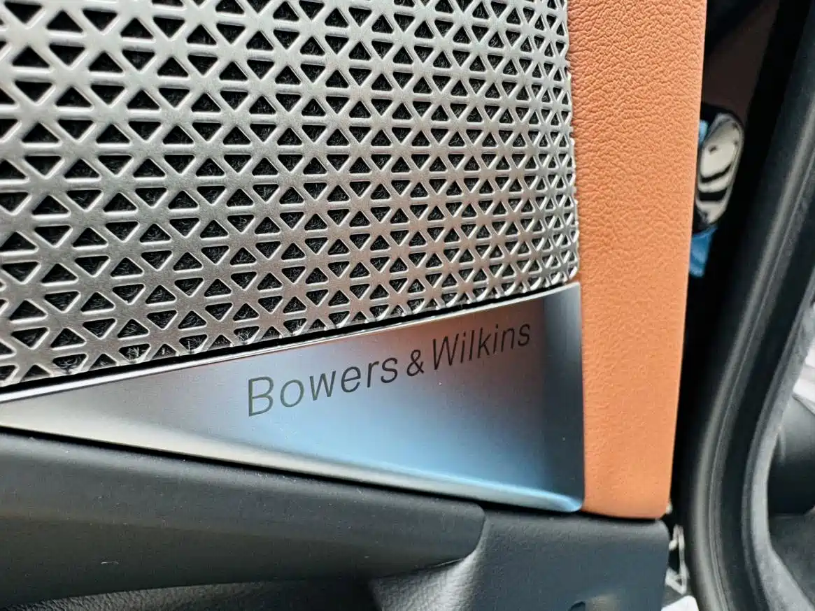 BMW 7 Series 2023 740Li Exclusive M Sport Package фото 19