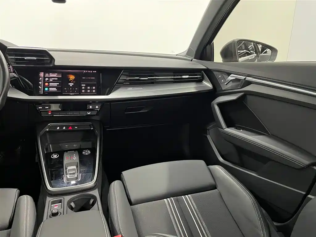 Audi A3 2023 Sportback 35 TFSI Fashion Sport фото 8