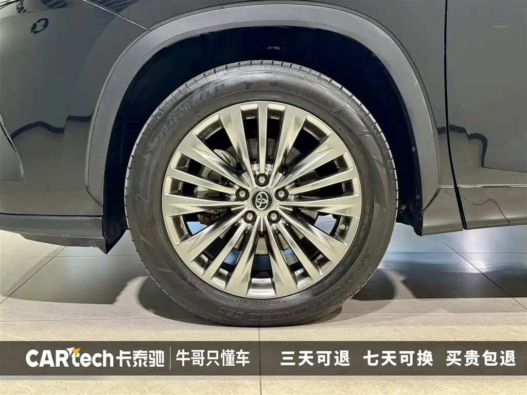 Toyota Highlander 2022 Model Dual Engine 2.5L 4WD Premium Edition 7-Seater фото 9