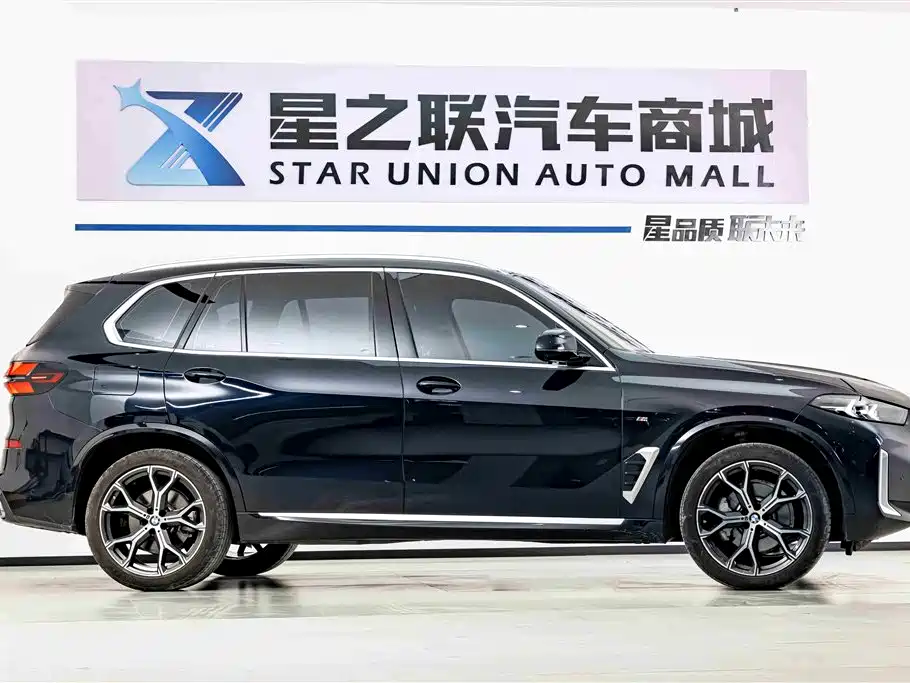BMW X5 2023 xDrive 30Li Premium M Sport Package фото 5