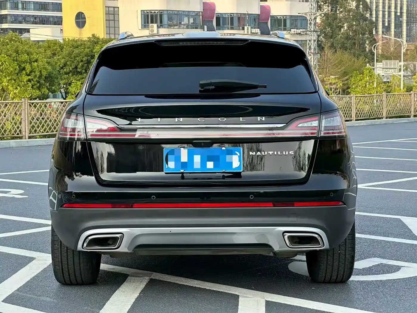 LINCOLN NAVIGATOR