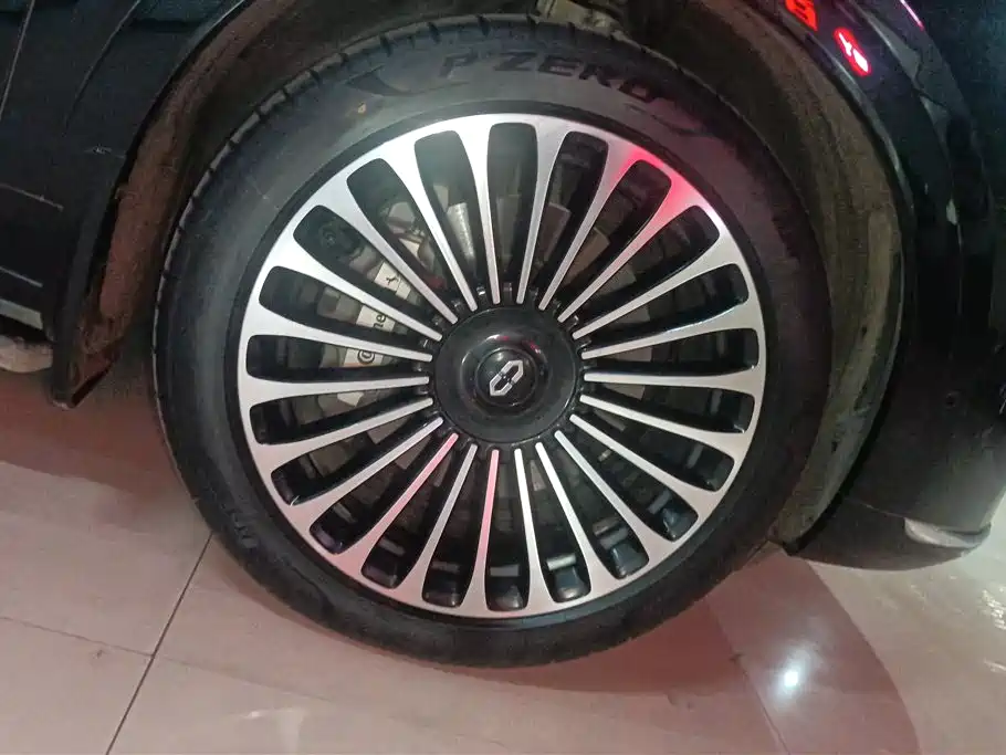 AITO Wenjie AITO M9 2024 Range Extender Max 52kWh 6-seater фото 6