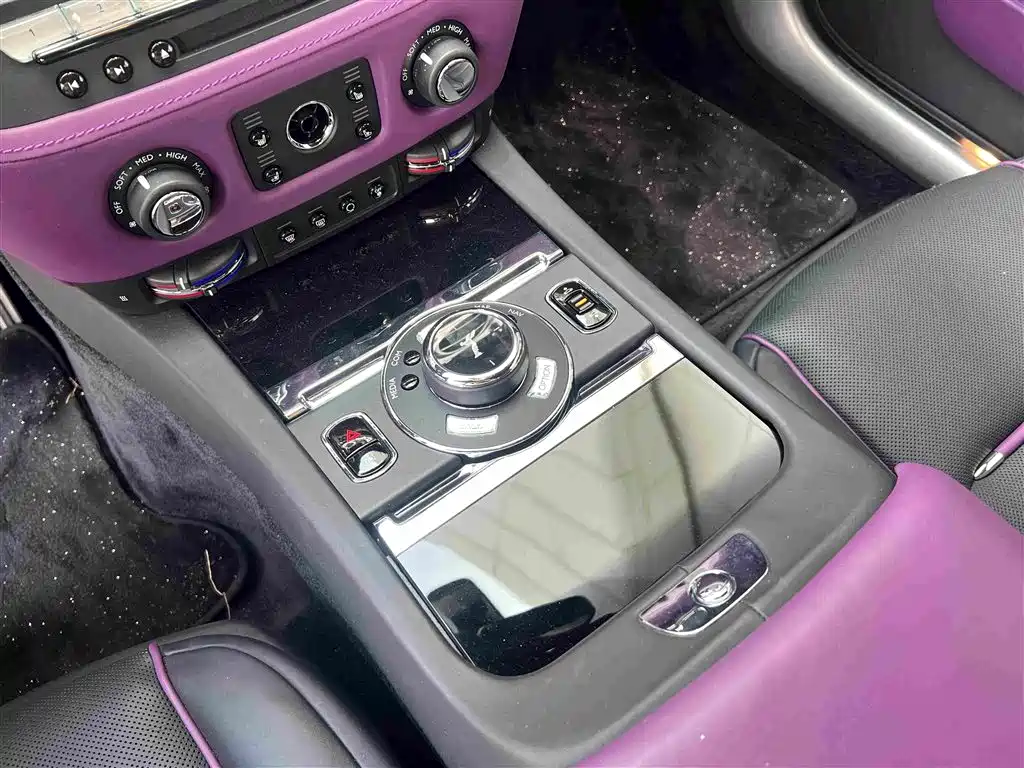 Фото 5 - Rolls-Royce Wraith