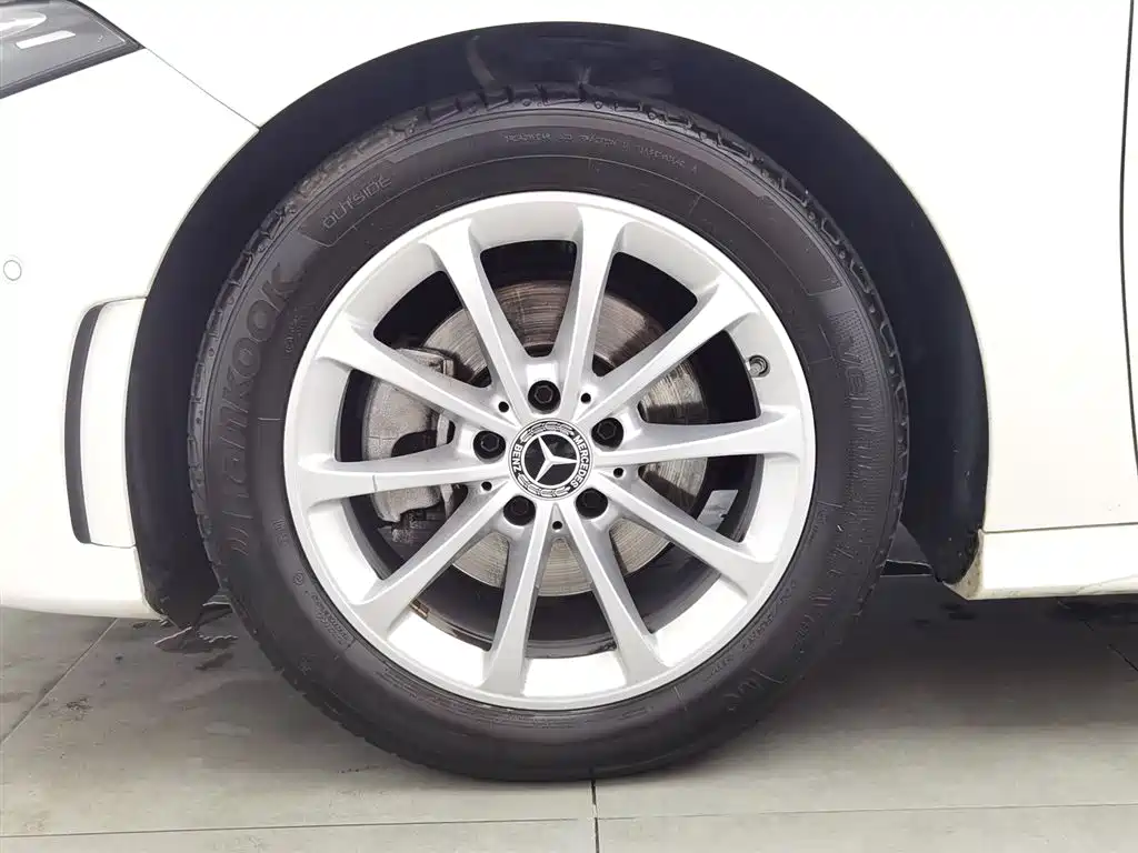Mercedes-Benz A-Class 2020 A 200 L Sport Sedan фото 17