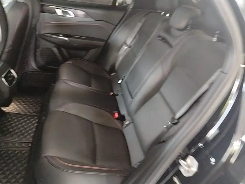 Lynk & Co 03 2019 2.0TD Auto Power Pro Version фото 17