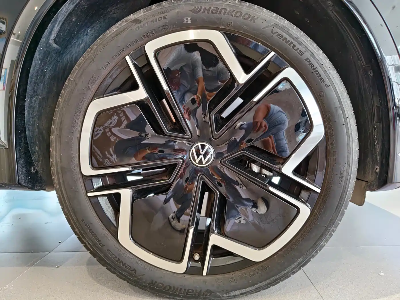 Volkswagen Tiguan L 2024 PRO 380TSI 4WD R-Line Premium Edition фото 15