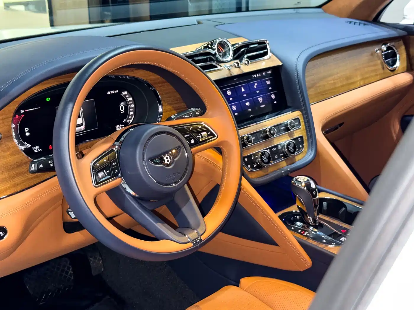 Bentley Bentayga 2025 2024 4.0T V8