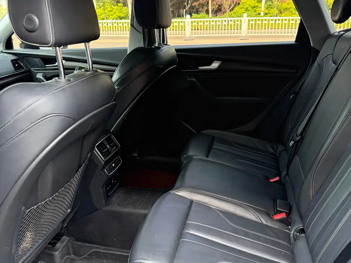Audi Q5L 2021 45 TFSI Premium Dynamic фото 10