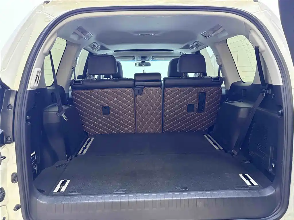 Toyota Prado 2019 3.5L Automatic TX-L Zunxiang Edition with Rear-mounted Spare Tire фото 4