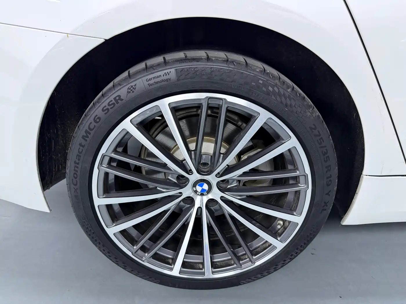 BMW 5 Series 2021 530Li Leading M Sport Package фото 19