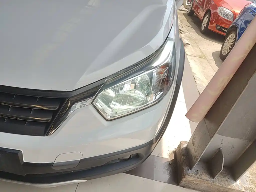 Venucia R50X 2014 2013 1.6L Automatic