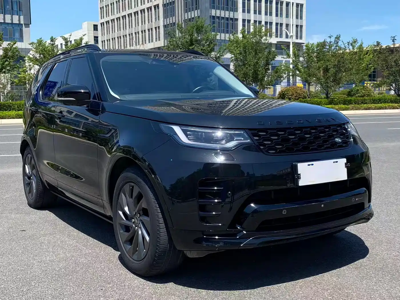 Land Rover Discovery 2023 360PS R-Dynamic S фото 2
