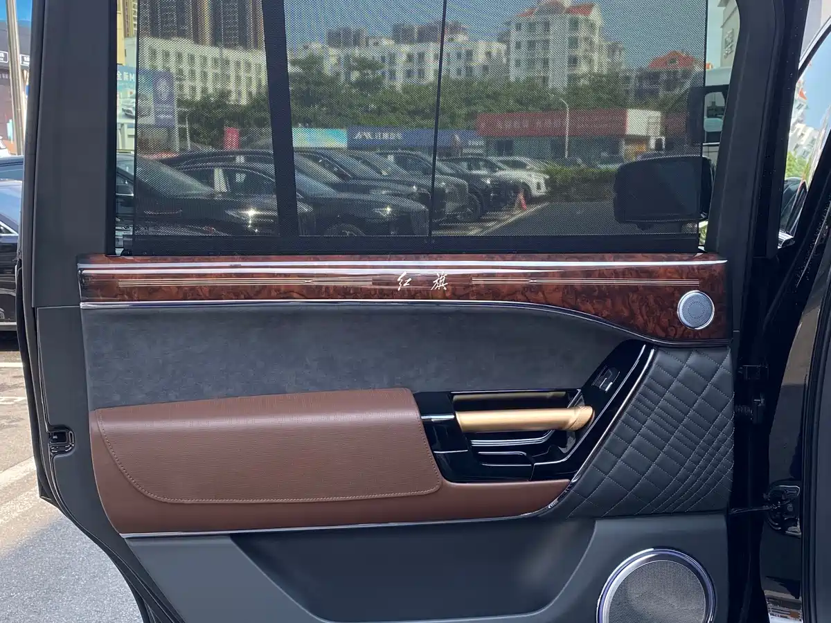 Hongqi Guoyao 2022 4.0T Premium Flagship 4-Seater фото 18