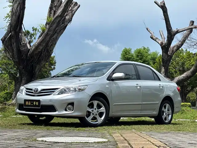  Toyota Corolla 2013 Special Edition 1.8L CVT Ultimate Cool GL-i