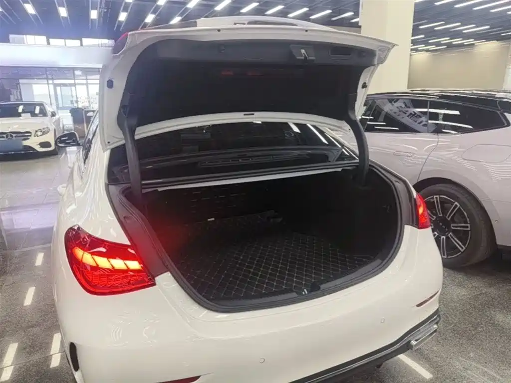 Mercedes-Benz C-Class 2023 C 260 L Sport фото 19
