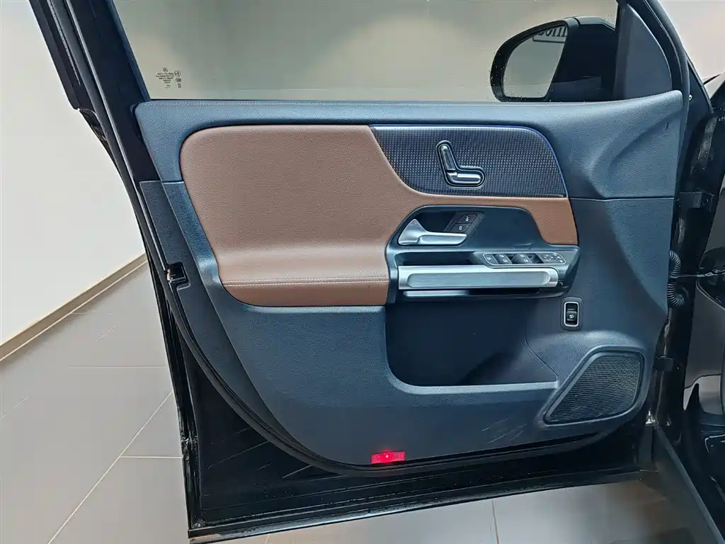 Mercedes-Benz GLB 2023 GLB 220 Dynamic фото 14