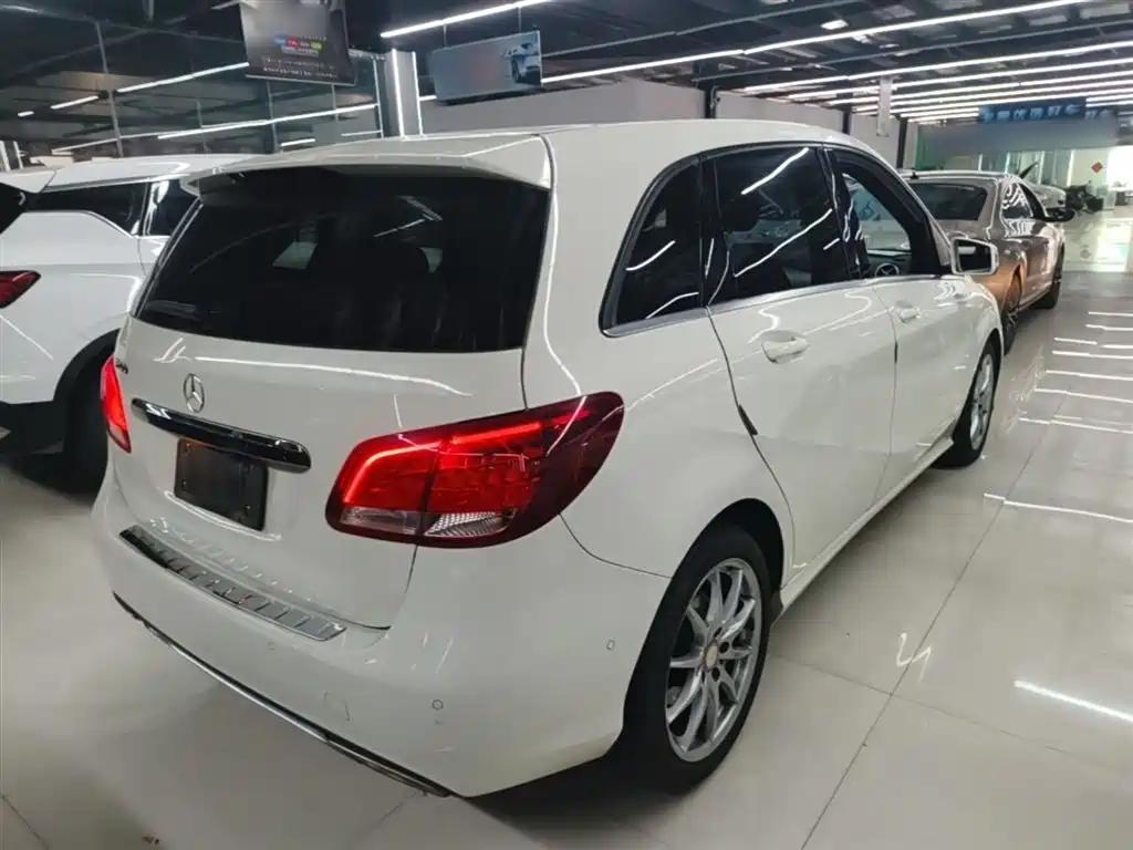Mercedes-Benz B-Class 2015 B 200 Dynamic фото 7