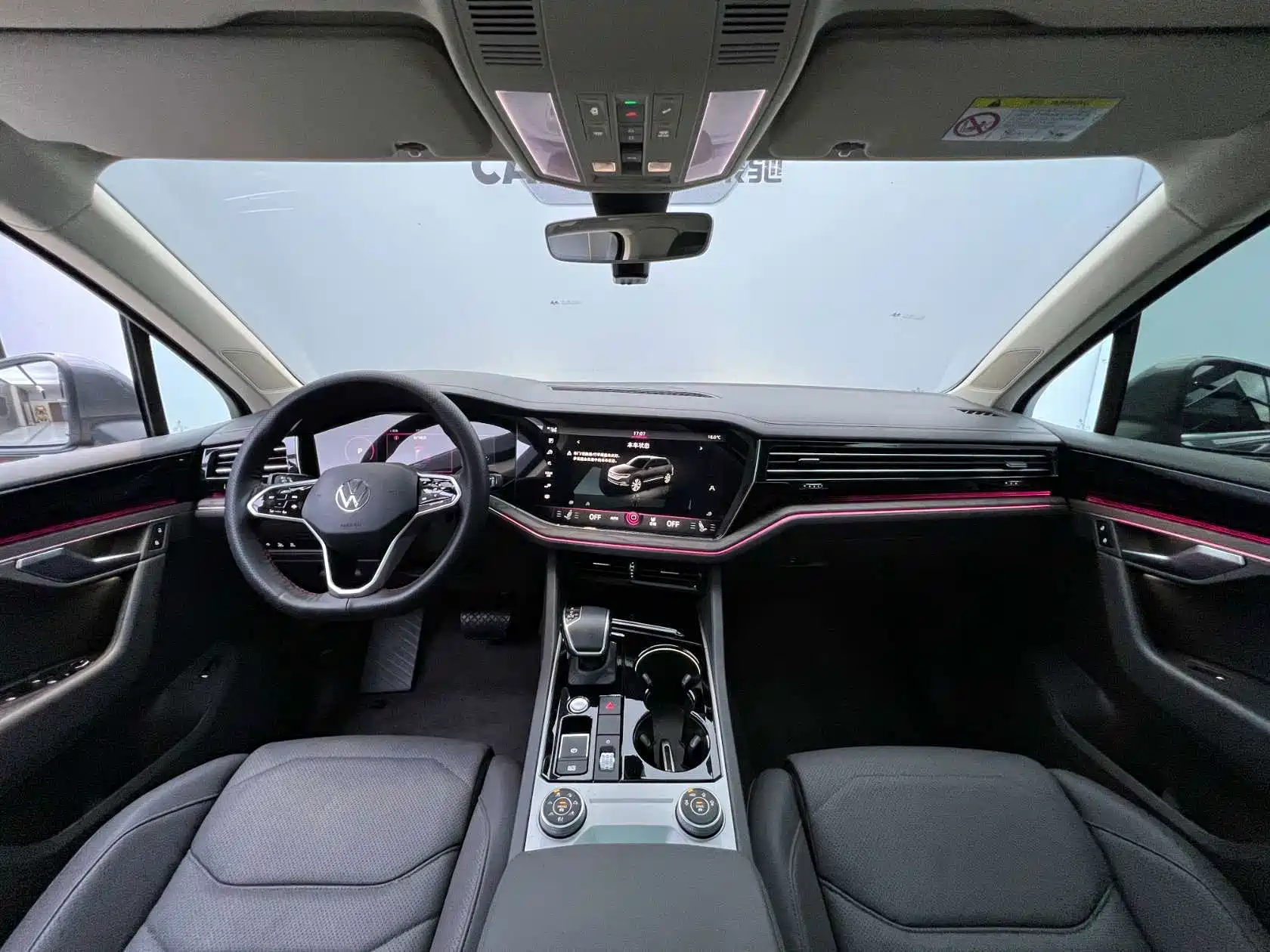 Фото 7 - Volkswagen Touareg