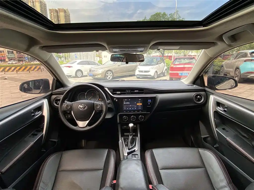 Toyota Levin 2017 Facelift 185T CVT Elite Edition China VI фото 18