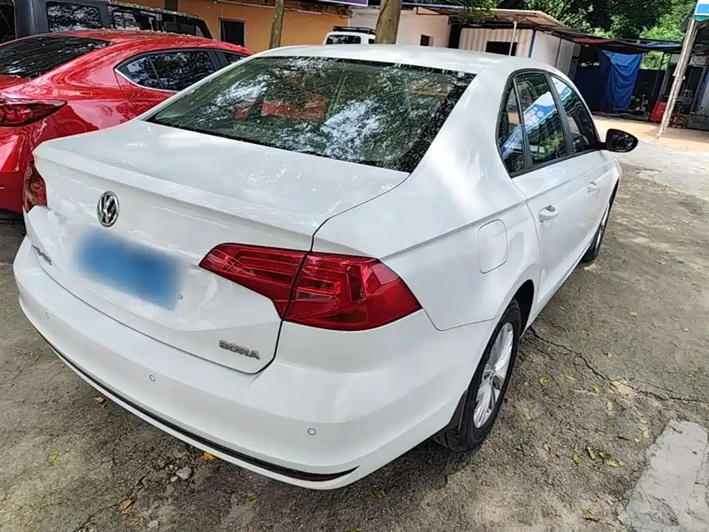 Volkswagen Bora 2016 Model 1.6L Automatic Fashion фото 7