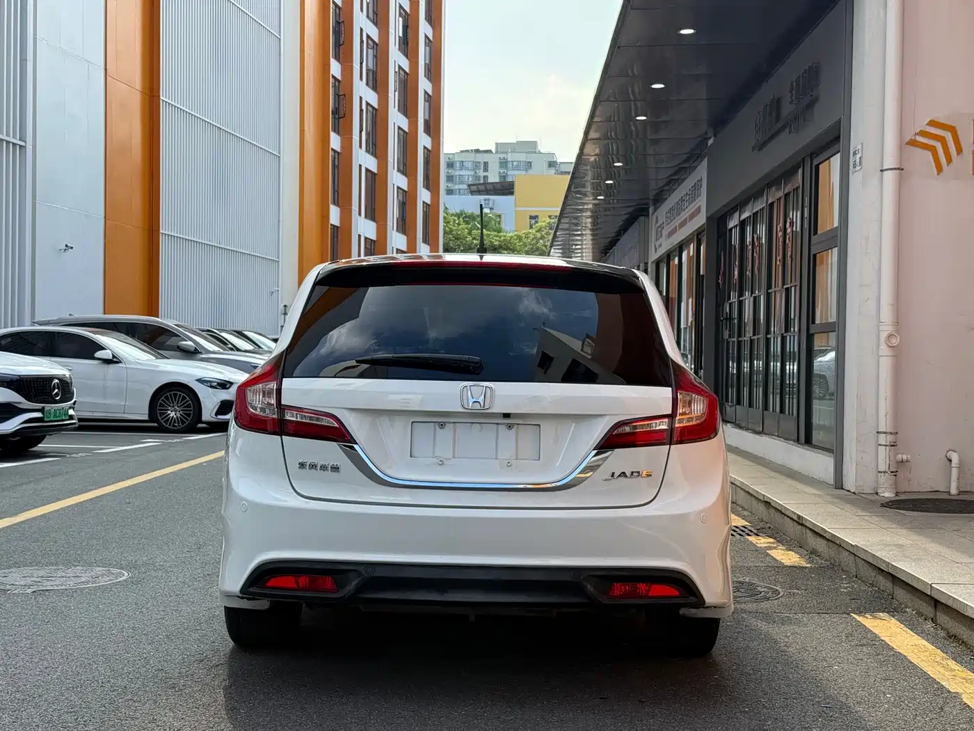 Honda Jade 2014 2014 1.8L Automatic Comfort Elite 5-seater