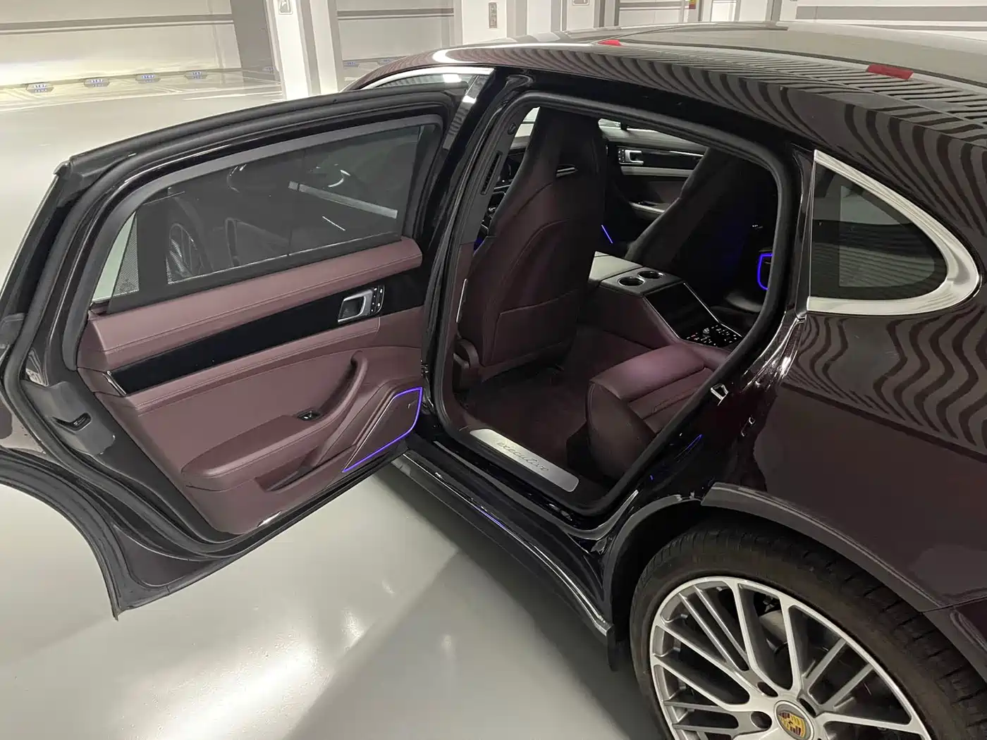 Porsche Panamera 2022 Panamera 4 Executive Long Wheelbase 2.9T фото 15