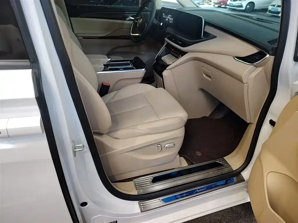 Buick GL8 New Energy 2025 Land Honor Premium Edition 7-Seater фото 25