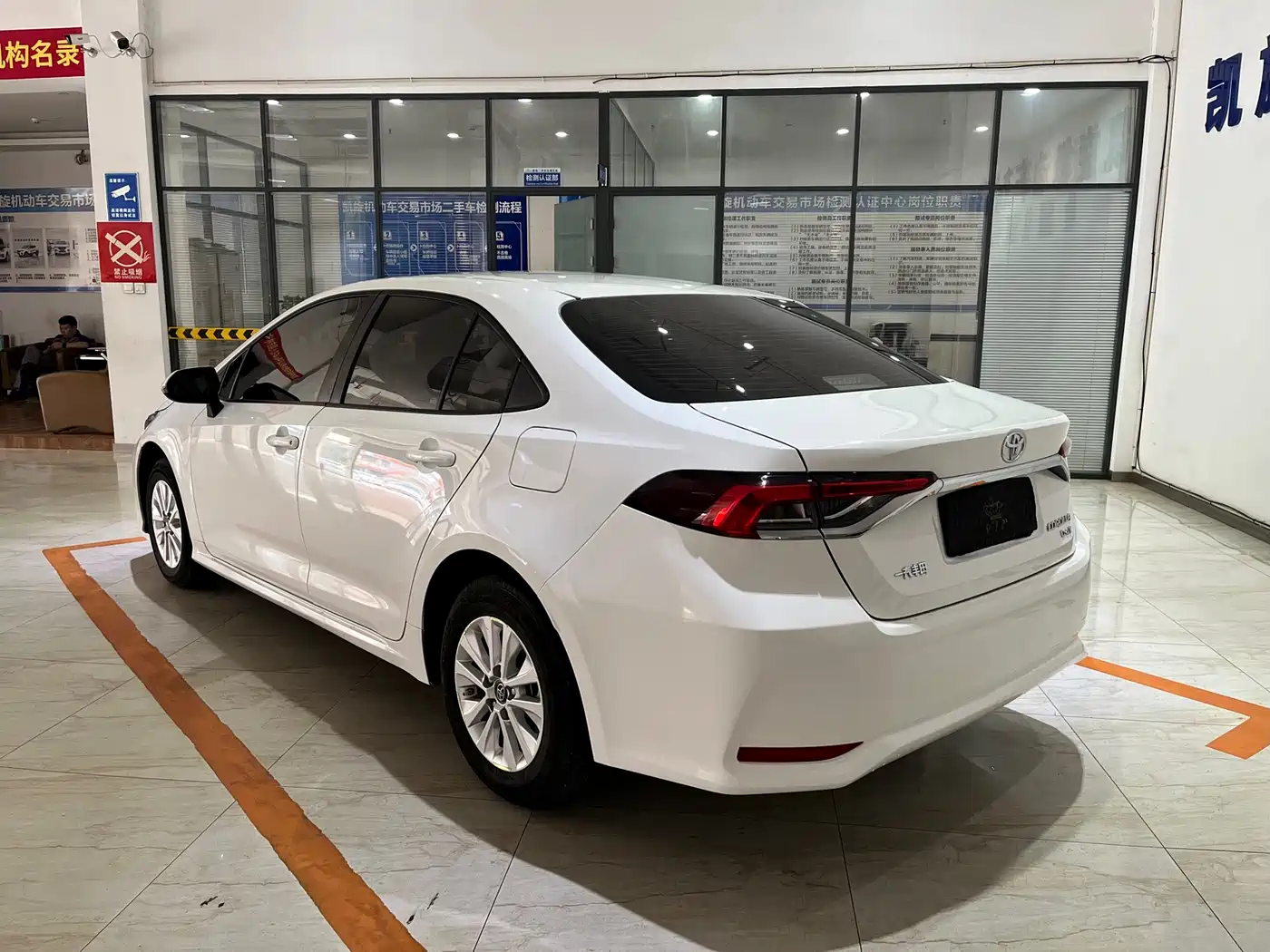 Toyota Corolla 2022 1.2T S-CVT Pioneer PLUS Edition фото 6