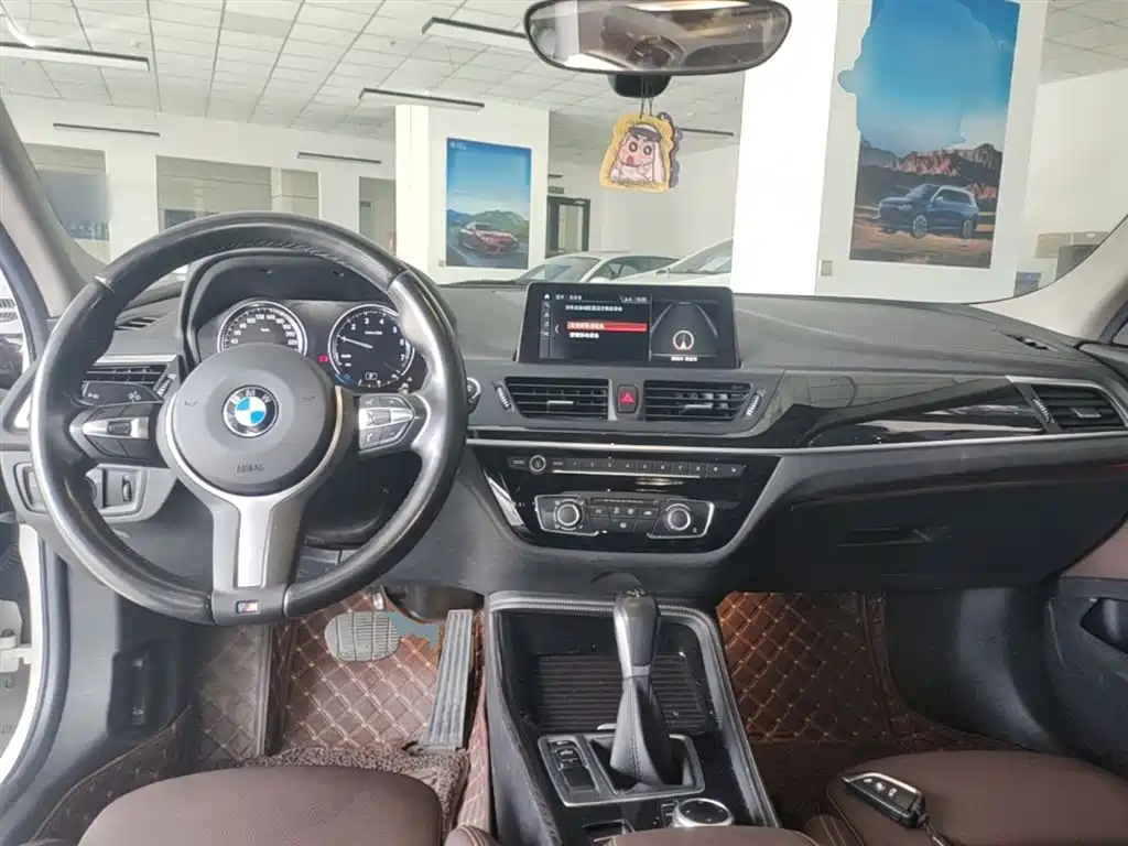 BMW 1 Series 2019 118i M Sport Package фото 10