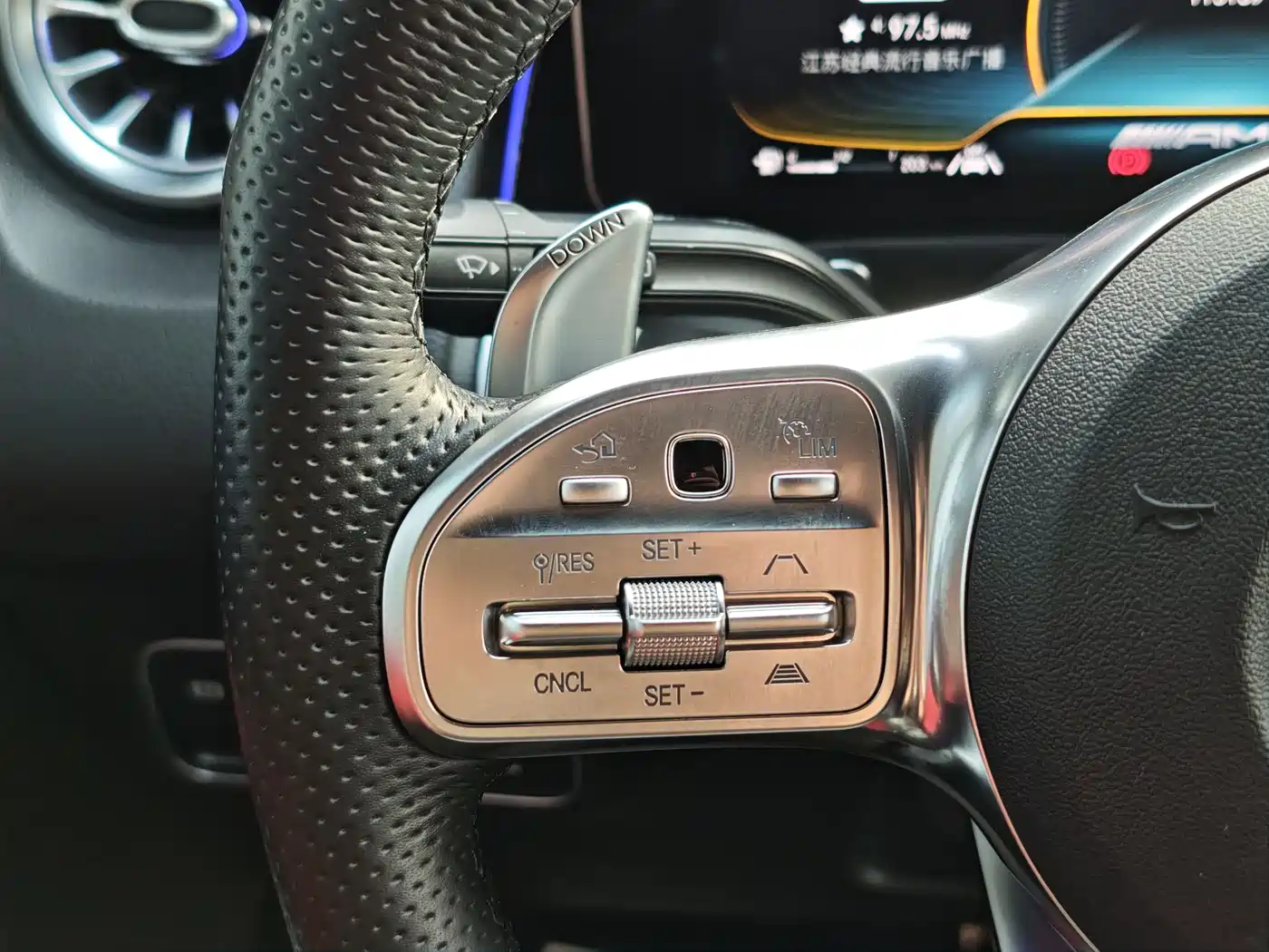 Mercedes-Benz GLB AMG 2021 AMG GLB 35 4MATIC фото 32