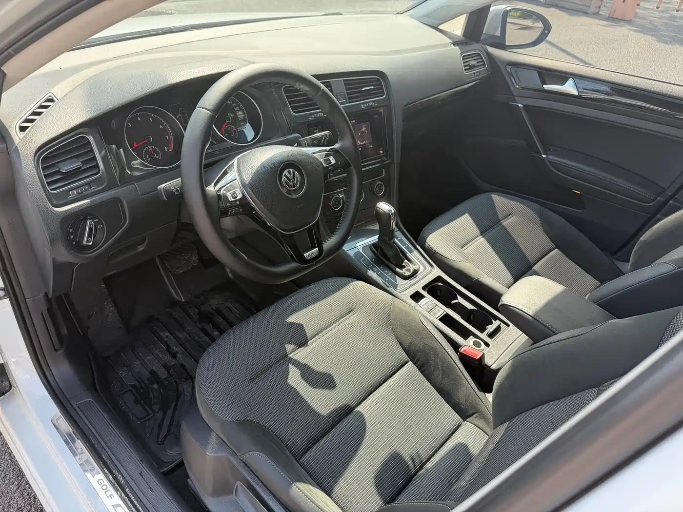 Volkswagen Golf 2019 280TSI DSG Comfort China VI фото 4