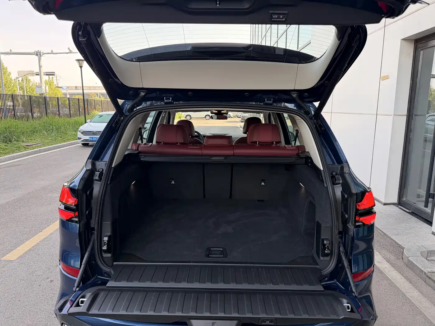 BMW X5 2023 xDrive 30Li M Sport Package фото 8