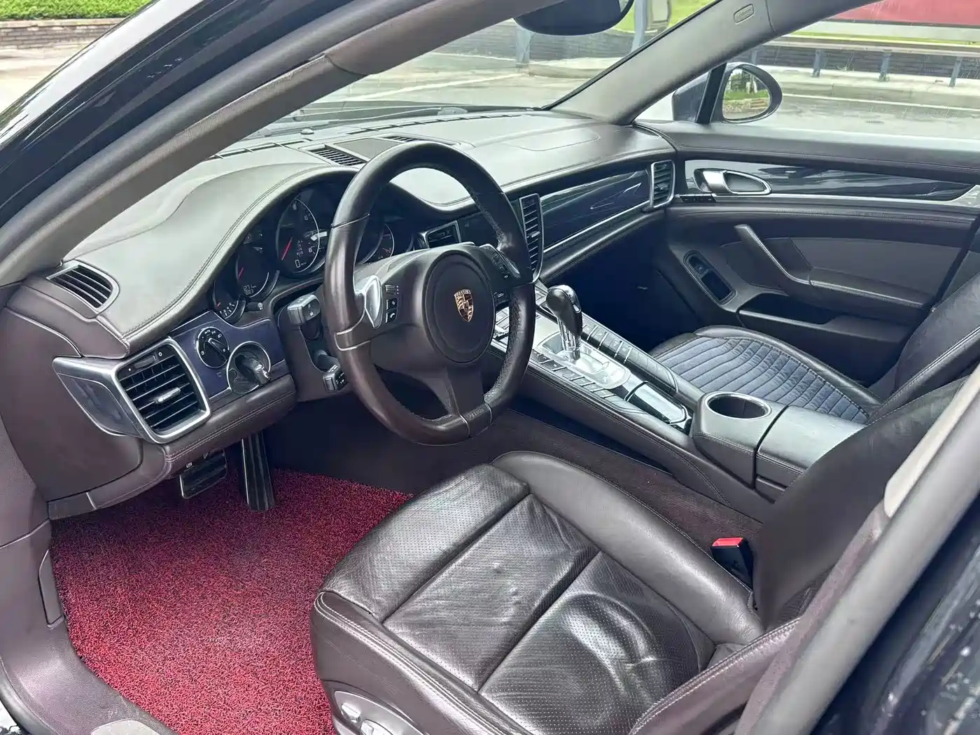 Photo 6 - Porsche Panamera
