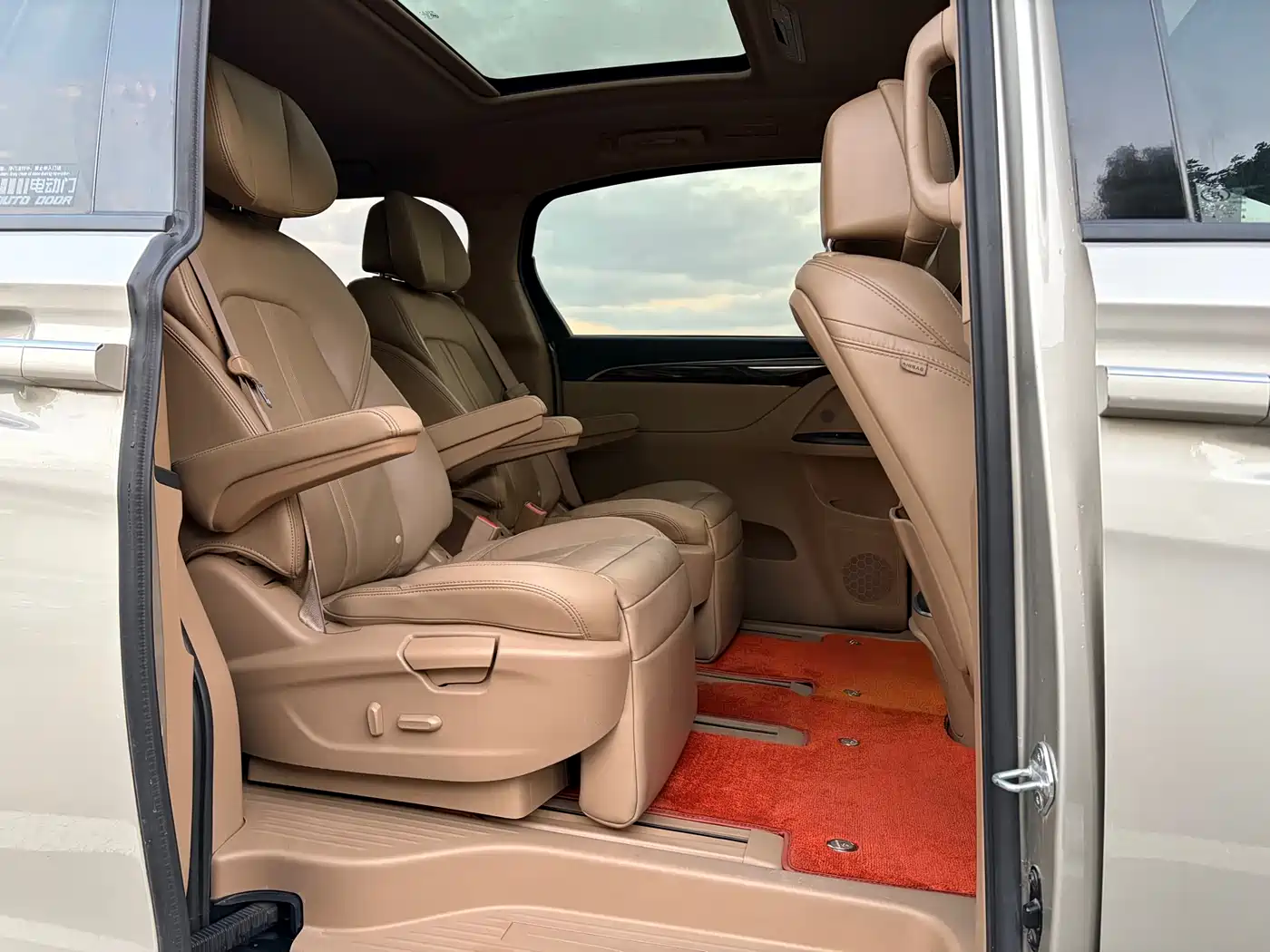 Buick GL8 2017 ES 28T Luxury China V фото 6