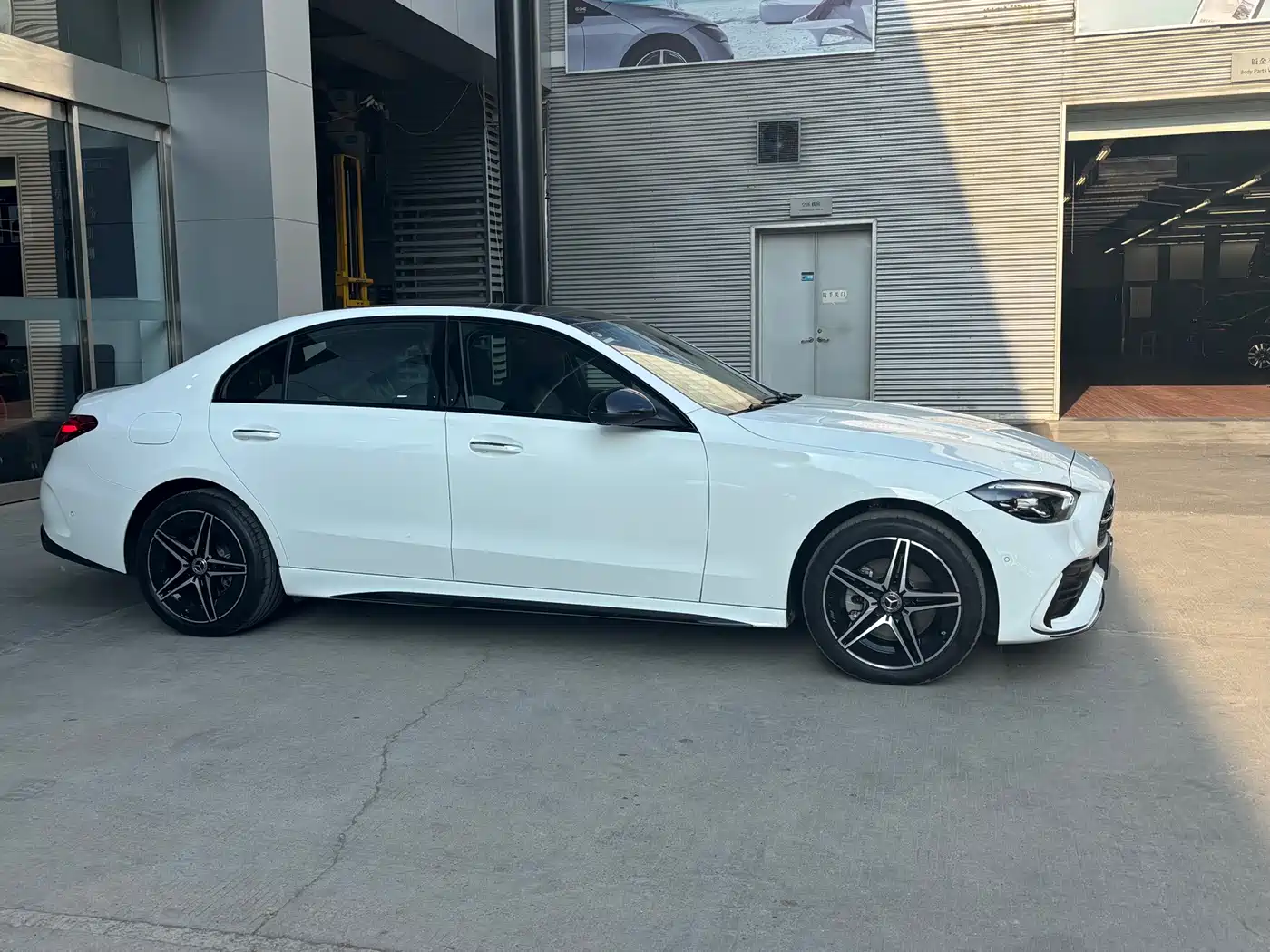 Mercedes-Benz C-Class 2025 C 260 L Night Sport Edition фото 4
