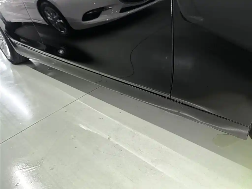 BMW 5 Series 2014 525Li Leading фото 21