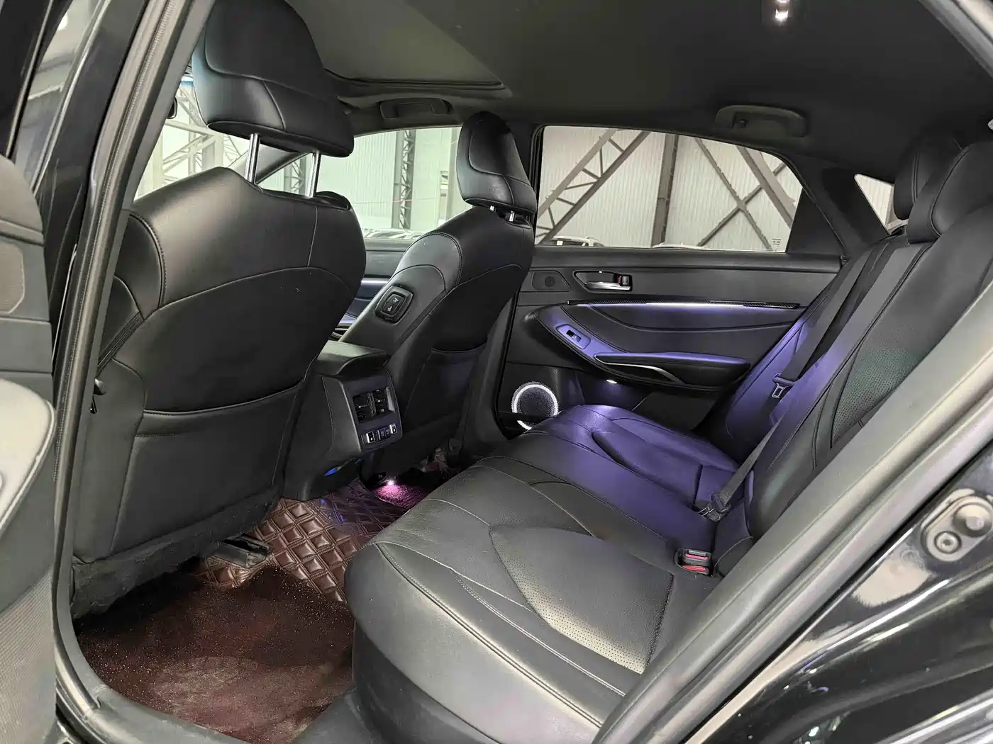 Toyota Avalon 2021 2.5L Luxury Edition фото 10