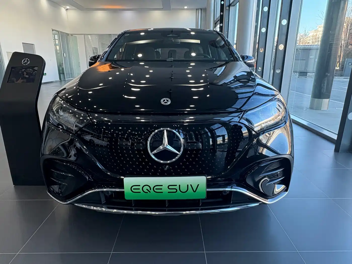 Mercedes-Benz EQE SUV 2024 500 4MATIC Pioneer Edition фото 7